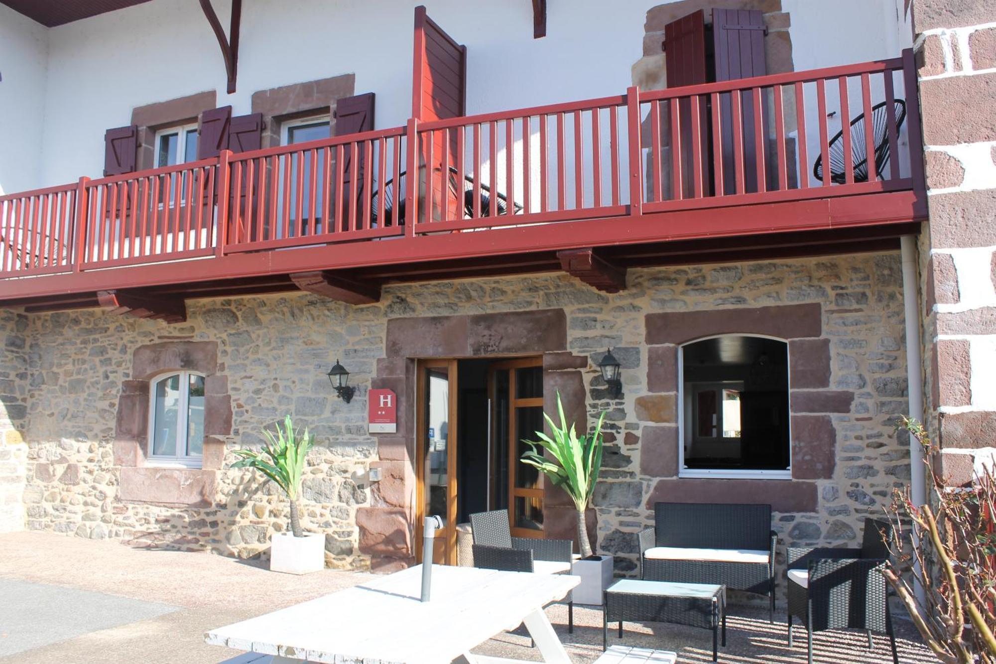 Hotel Etchoinia Lasse  Exterior photo